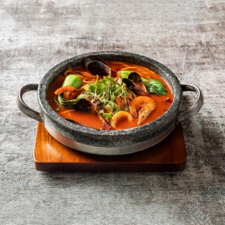 해물토마토 뚝배기파스타